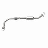 MagnaFlow Direct Fit Catalytic Converter OEM 2003-2004 Toyota Tundra Underbody - 47.125in Length - 4551404