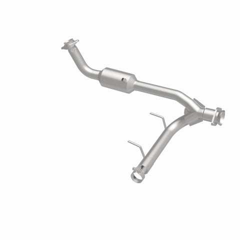 MagnaFlow Conv Direct Fit 05-06 Lincoln Navigator 5.4L w/ 3in Main Piping - 52508