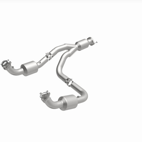 MagnaFlow 12-20 Chevrolet Express 4500 Underbody 6.0L Direct Fit Catalytic Converter - 280505