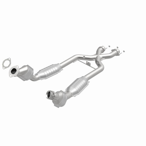 MagnaFlow Direct Fit Catalytic Converter 96-98 4.6L *California* - 441112