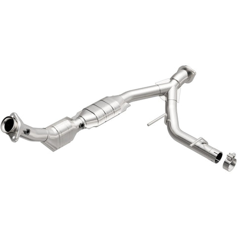 MagnaFlow Direct Fit Catalytic Converter 03-04 Ford Expedition 5.4L V8 Passenger Side - 24414