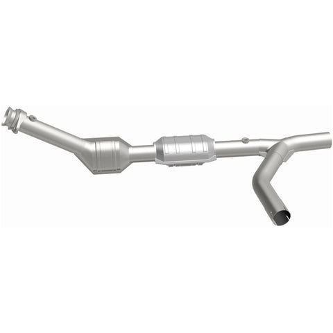 MagnaFlow Direct Fit Catalytic Converter 00-04 Ford E150 4.6L Passenger Side - 458002