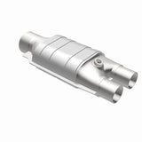 MagnaFlow Conv Univ 3inch/2inch Single/dual w/ O2 - 99047HM