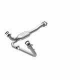 MagnaFlow Converter Direct Fit California Grade 96-99 GM K/C 1500/2500 5.0L V8/4.3L V6 - 4451457