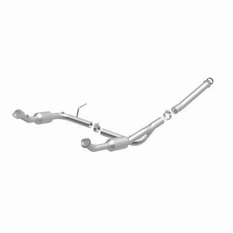 MagnaFlow Direct Fit Catalytic Converter OEM 2004-2005 Ford Explorer/Mercury Mountaineer Underbody - 4551013