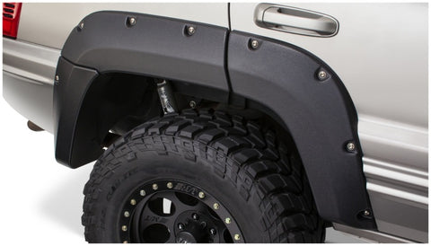 Bushwacker 99-04 Jeep Grand Cherokee Cutout Style Flares 2pc - Black - 10072-07