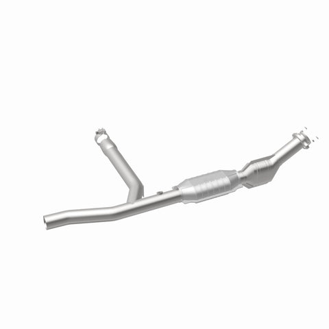 MagnaFlow Direct Fit Catalytic Converter 97-98 Ford Trucks 4.2L - 447132