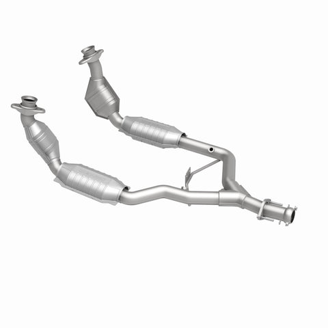 MagnaFlow Direct Fit Catalytic Converter 96-98 Ford Mustang 3.8L - 93344