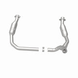 MagnaFlow Direct Fit Catalytic Converter 06-07 Ram 1500 4.7L Underbody - 52291