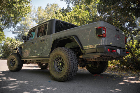 DV8 Offroad 20-24 Jeep Gladiator JT Rear Inner Fender Liners - Satin Black - INFEND-07RB