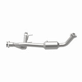 MagnaFlow Direct Fit Catalytic Converter 05-06 Lincoln Navigator 5.4L w/ 3in Main Piping - 52508