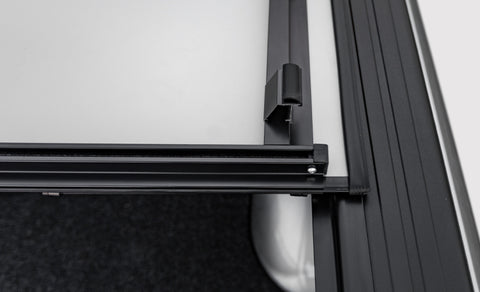 Access LOMAX 2022+ Hyundai Santa Cruz 4ft Box Trifold Bed Cover - Black Diamond Mist - G4060209