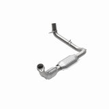 MagnaFlow Direct Fit Catalytic Converter 97-98 Ford Trucks 5.4L - 447129
