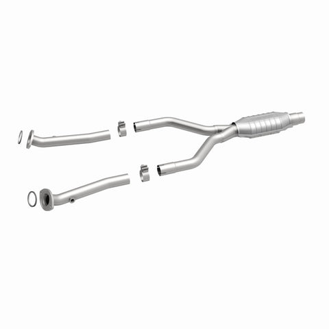 MagnaFlow Direct Fit Catalytic Converter 01-06 Lexus LS430 4.3L Rear - 24169
