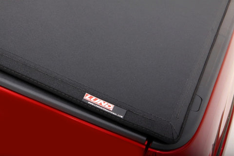 Lund 07-17 Toyota Tundra (5.5ft. Bed) Genesis Elite Tri-Fold Tonneau Cover - Black - 958120