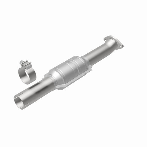 MagnaFlow Direct Fit Catalytic Converter 2010-2012 VENZA 2.7L Underbody - 52108