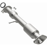 MagnaFlow Direct Fit Catalytic Converter 14-15 Toyota Highlander 3.5L - 52534