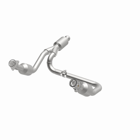 Magnaflow 14-15 Chevrolet Silverado 1500 5.3L Direct-Fit Catalytic Converter - 5582642