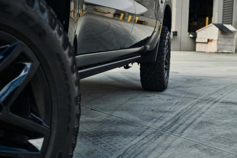 Body Armor 4x4 15-24 Ford F-150 Crew Cab (Excl. Raptor) E-Power Board Steps - Black - FD-4500