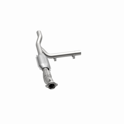 MagnaFlow Direct Fit Catalytic Converter 97-98 Ford Trucks 4.6L - 447134