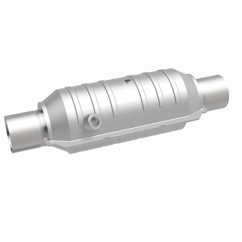 MagnaFlow Universal Catalytic Converter 2.50 OEM Angled O2 - 52326