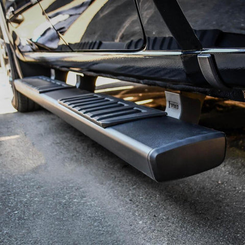 Westin 19-22 Chevrolet Silverado 1500 DC (Excl. 2019 LD/Limited) R7 Nerf Step Bars - Black - 28-71265