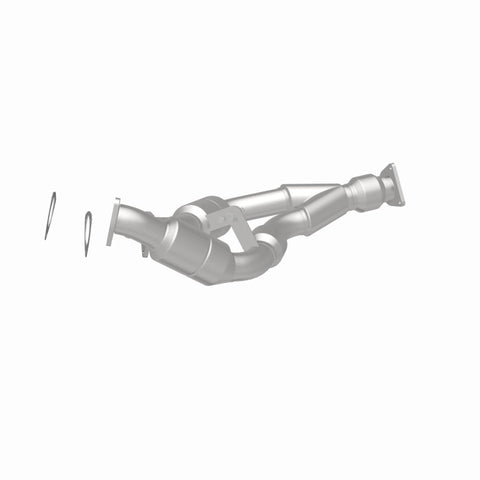MagnaFlow Direct Fit Catalytic Converter 04-06 VW Touareg 3.2L - 51499