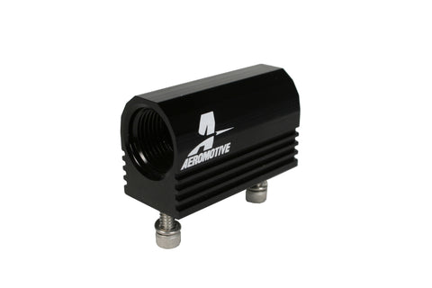 Aeromotive 05-06 Ford 4.6L Fuel Rail Pressure Sensor Adapter Log (-08 AN inlet / outlet) - 15115