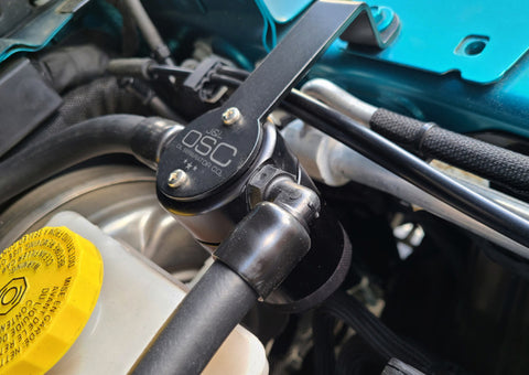 J&L 20-23 Jeep Wrangler 2.0L Driver Side Oil Separator 3.0 - Black Anodized - 3070D-B