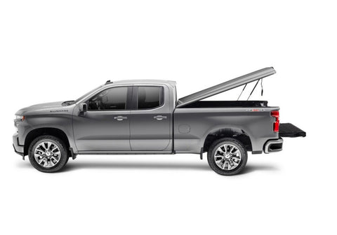 UnderCover 19-20 Chevy Silverado 1500 5.8ft Elite LX Bed Cover - Glory Red - UC1178L-GPJ
