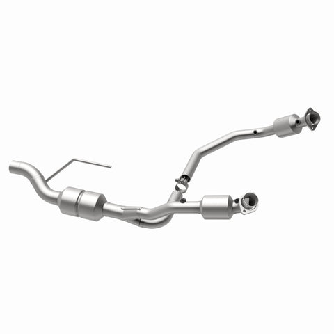 MagnaFlow Direct Fit Catalytic Converter Dodge 01-02 Ram 1500/2500/3500 Van 5.9L - 458003