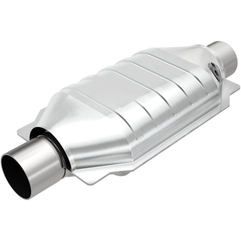 MagnaFlow Universal Catalytic Converter 2 W/O2 Boss - 94234
