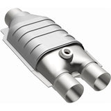 MagnaFlow Universal Catalytic Converter 3/2 Single / Dual with O2 - 51647