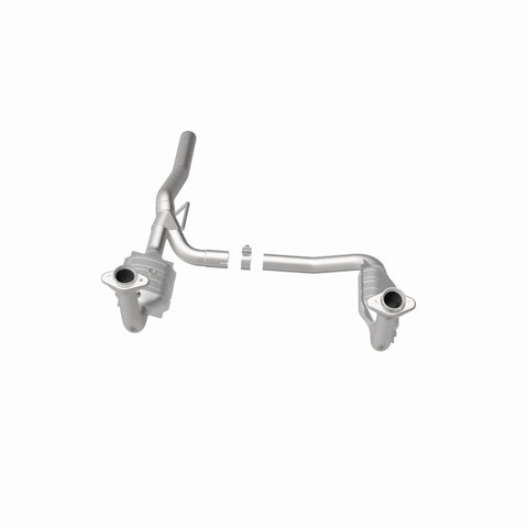 MagnaFlow Direct Fit Catalytic Converter 07-11 Dodge Nitro 4.0L - 51829