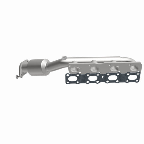 MagnaFlow Direct-Fit California Manifold Catalytic Converter 04-06 Nissan Titan 5.6L V8 - 4451500