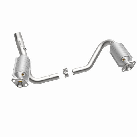 MagnaFlow Direct Fit Catalytic Converter 05-07 Dodge Durango 3.7L/4.7L - 49832