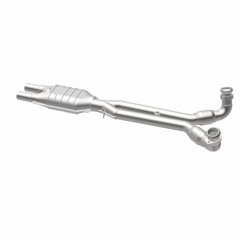 MagnaFlow Direct Fit Catalytic Converter 81-86 Alfa Romeo GTV6 2.5L - 23097