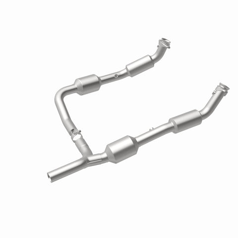 MagnaFlow Direct Fit Catalytic Converter OEM 07-08 Ford E-150 - 5582640
