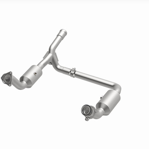 MagnaFlow 19-20 GMC Sierra 1500 Single Underbody 4.3L/5.3L Direct Fit Catalytic Converter - 280656