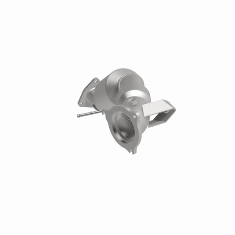 MagnaFlow 13-15 Land Rover LR2 2.0L CARB Compliant Direct Fit Catalytic Converter - 5551537