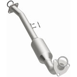 MagnaFlow Direct Fit Catalytic Converter OEM 2001-2004 Toyota Sequoia Underbody - 4551061