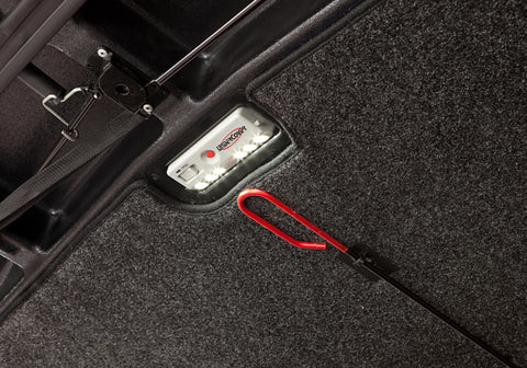 UnderCover 14-15 Chevy Silverado 1500/2500 6.5ft Elite LX Bed Cover - Victory Red - UC1128L-74