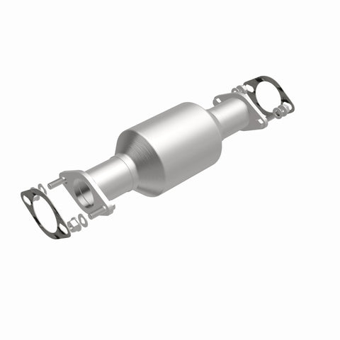 MagnaFlow Direct Fit Catalytic Converter 03-06 Kia Sorento 3.5L rear - 49924