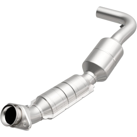 MagnaFlow Direct Fit Catalytic Converter 05-07 Ford E150 4.6L Driver Side - 24310
