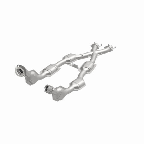 MagnaFlow Direct Fit Catalytic Converter 96-98 Mustang 4.6L 6-Cats - 93348