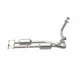 MagnaFlow Converter Direct Fit California Grade 96-00 GM Tahoe/Yukon/Escalade 5.7L - 4451453