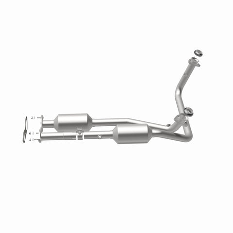 MagnaFlow Converter Direct Fit California Grade 96-00 GM Tahoe/Yukon/Escalade 5.7L - 4451453