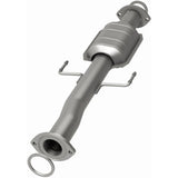MagnaFlow Direct Fit Catalytic Converter 01-04 Toyota Tacoma 2.4L Rear - 51453