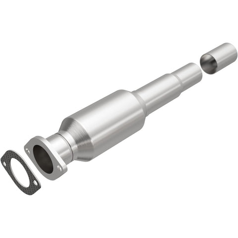 MagnaFlow Direct Fit Catalytic Converter 04-06 Mazda 3 2.0/2.3 Rear - 24178