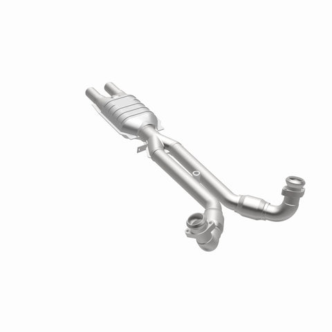 MagnaFlow Direct Fit Catalytic Converter 81-86 Alfa Romeo GTV6 2.5L - 23097